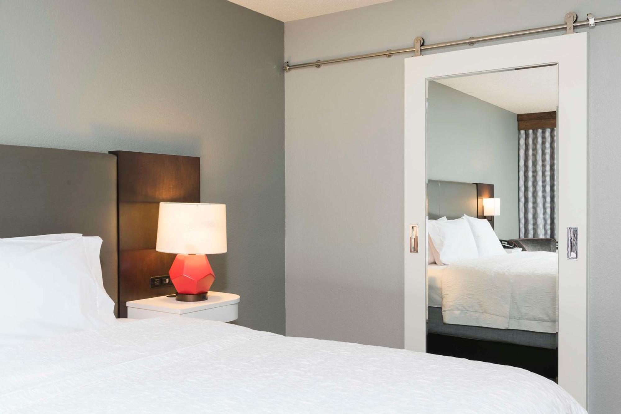 Hotel Hampton Cincinnati Airport South 3*