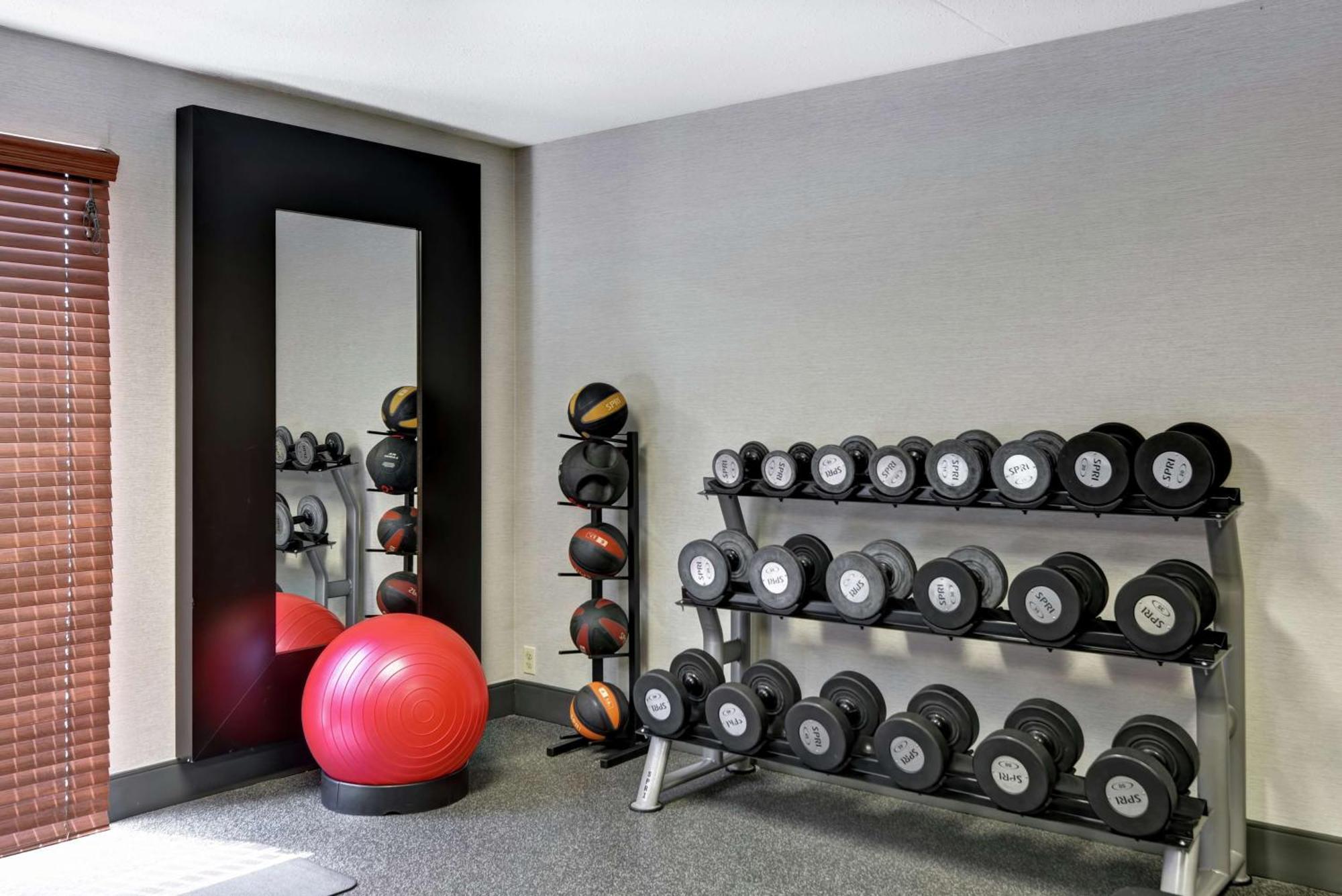 Hotel Hampton Cincinnati Airport South 3*