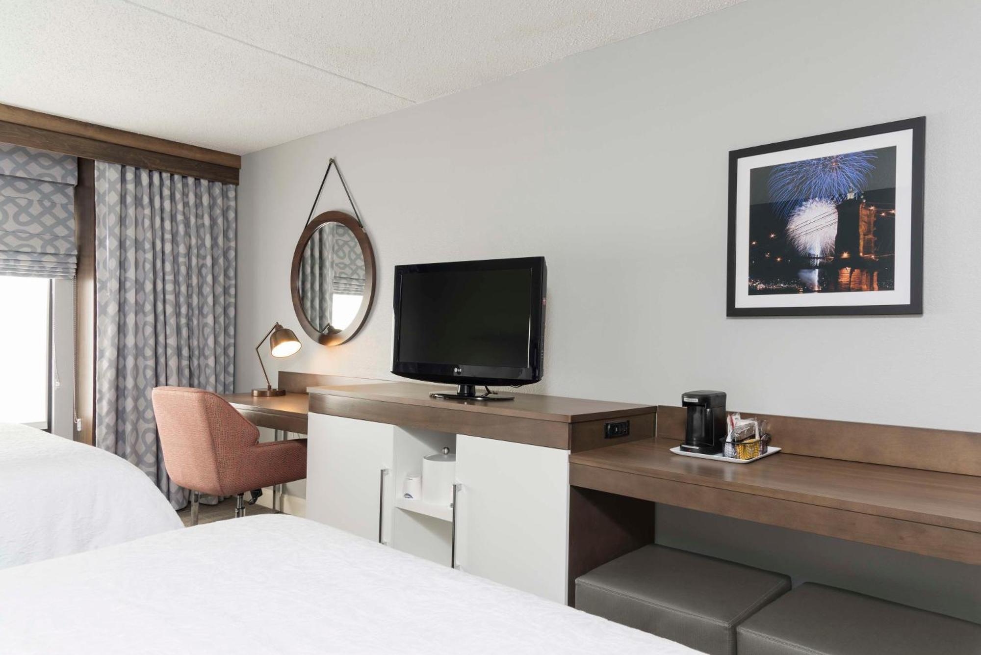 Hotel Hampton Cincinnati Airport South