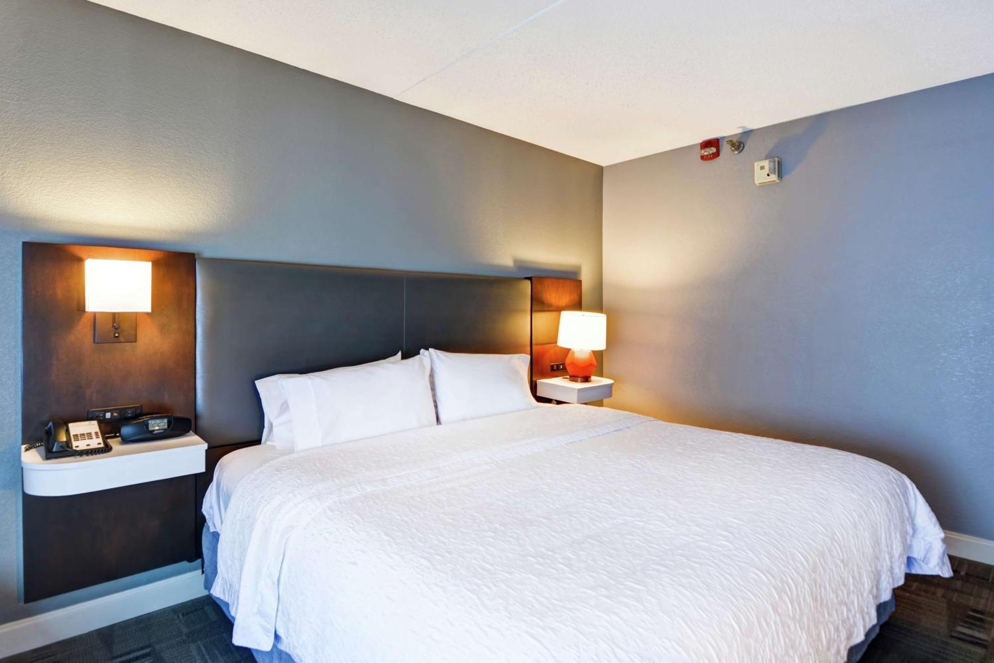 Hotel Hampton Cincinnati Airport South 3*