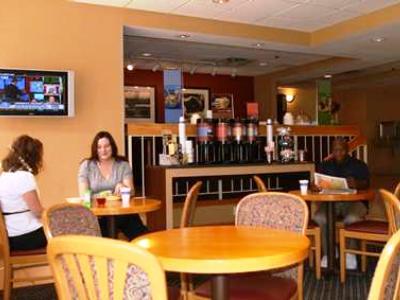 Hampton Cincinnati Airport South Hotel 3*